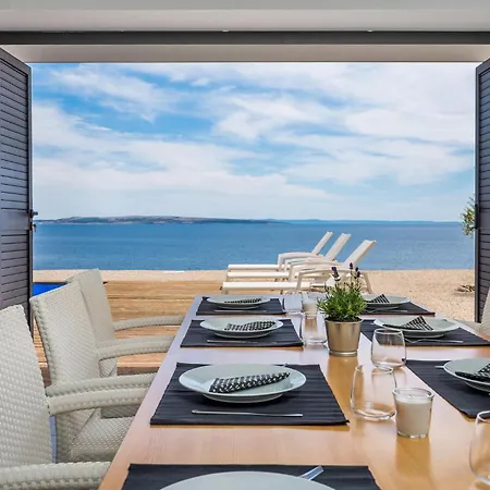 Awesome Home In Kosljun Nyaraló Košljun