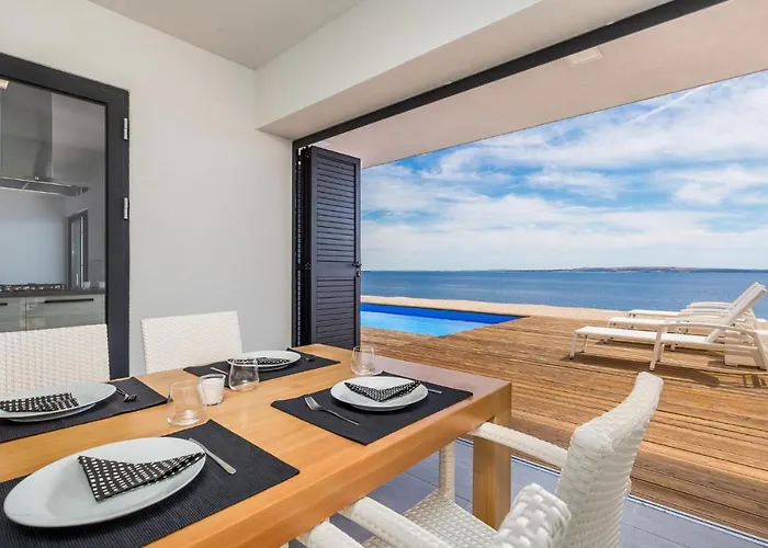 Awesome Home In Kosljun Дом отдыха