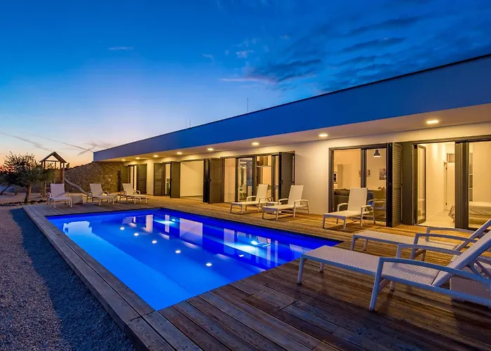 Awesome Home In Kosljun