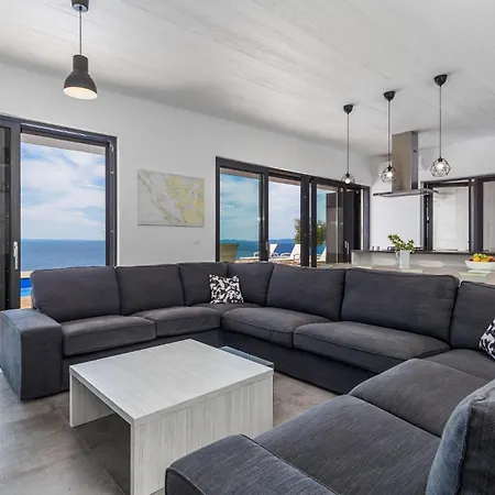 Awesome Home In Kosljun Vikendica Kosljun