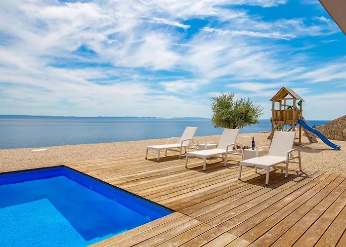 Vikendica Awesome Home In Kosljun