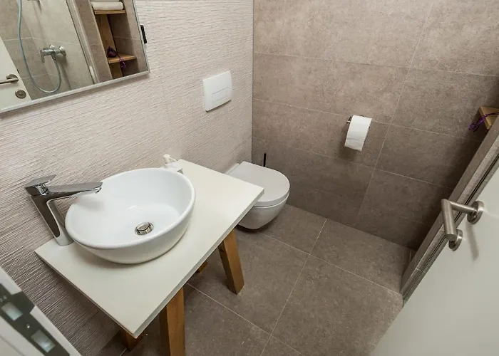 Awesome Home In Kosljun