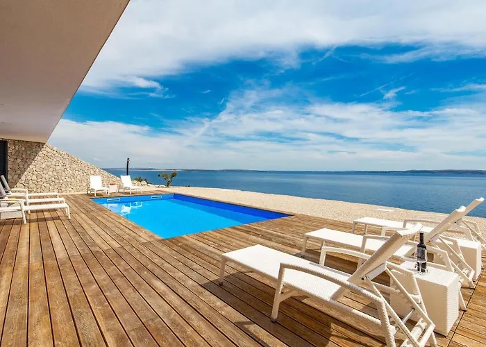 Vikendica Awesome Home In Kosljun *