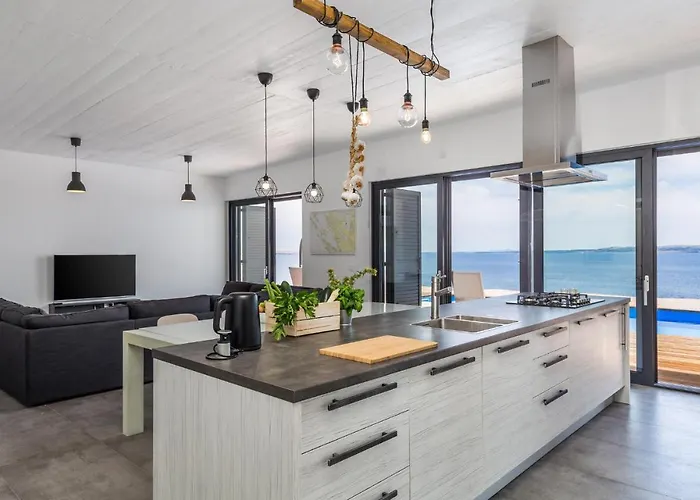 Awesome Home In Kosljun * Kosljun