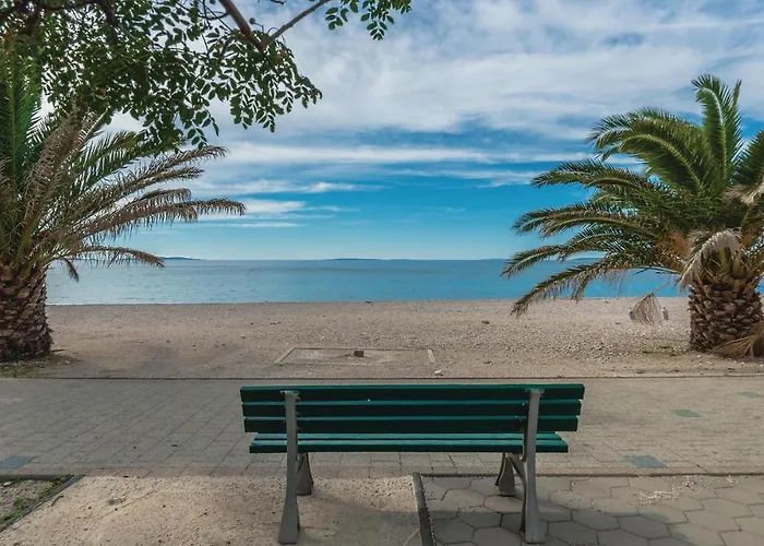 Vikendica Awesome Home In Kosljun *